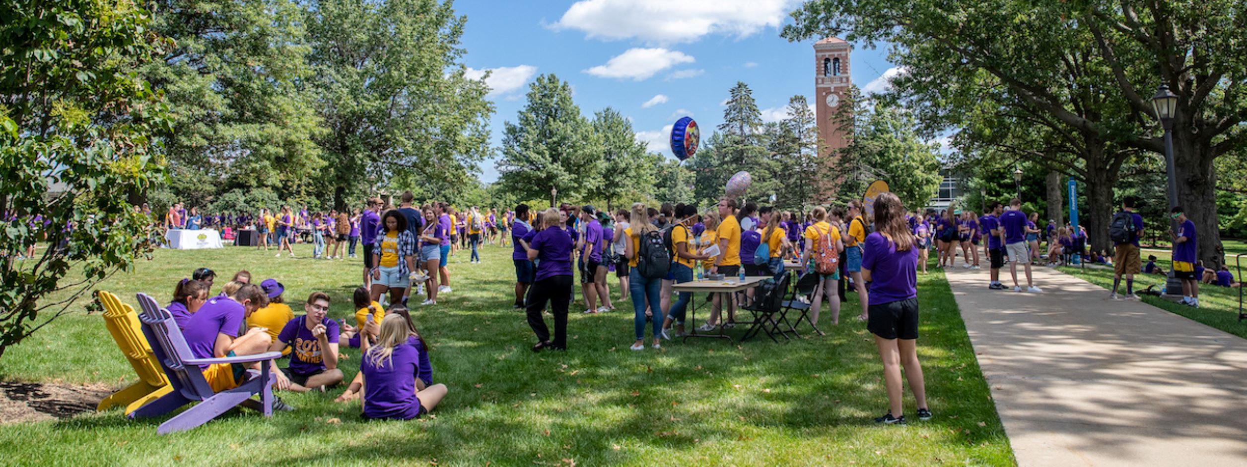 Students at a picnic on campus